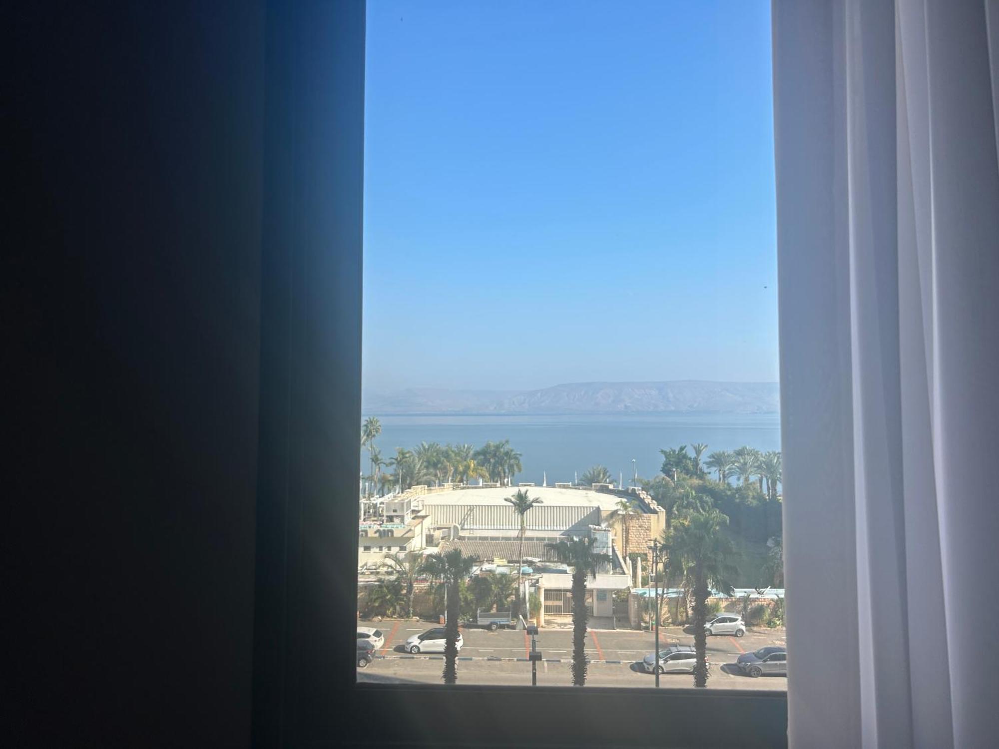 תכלת על הכינרת Light Blue On The Kinneret Lake Tiberiade Esterno foto
